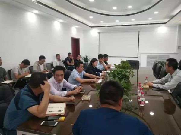 杨东虎主持召开平凉启航未来入驻项目建设问题协调会(图2) 杨东虎主持召开平凉启航未来入驻项目建设问题协调会(图2)