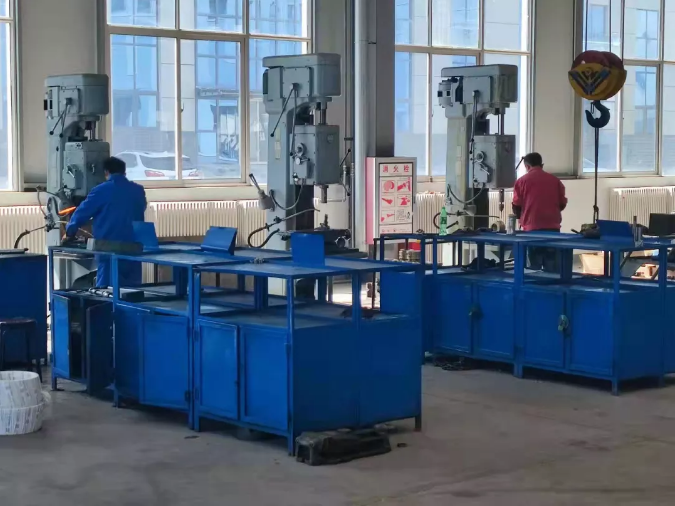 “国庆假日我在岗”——泓源公司装备制造企业生产忙(图5) “国庆假日我在岗”——泓源公司装备制造企业生产忙(图5)