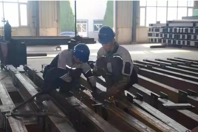 “国庆假日我在岗”——用坚守书写泓源精神(图3) “国庆假日我在岗”——用坚守书写泓源精神(图3)