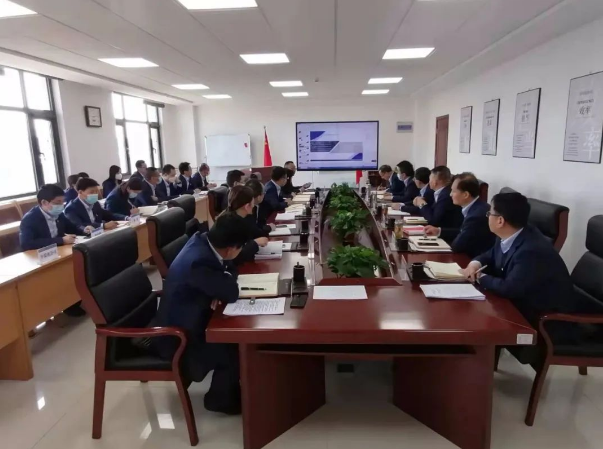 时博官方网站_时博(中国)一站式服务官网召开党委理论中心组集体学习会议(图2) 时博官方网站_时博(中国)一站式服务官网召开党委理论中心组集体学习会议(图2)