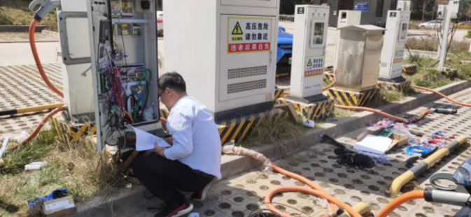 时博官方网站_时博(中国)一站式服务官网平煤机公司开展充电桩检修(图2) 时博官方网站_时博(中国)一站式服务官网平煤机公司开展充电桩检修(图2)