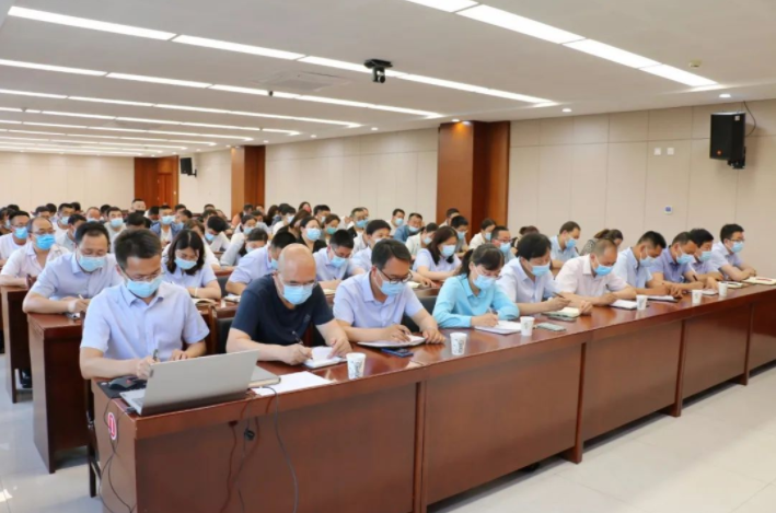 时博官方网站_时博(中国)一站式服务官网召开划转企业甘肃水建公司全体职工会议(图2) 时博官方网站_时博(中国)一站式服务官网召开划转企业甘肃水建公司全体职工会议(图2)