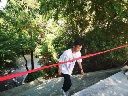 助力文旅市场 展示产投风采——时博官方网站_时博(中国)一站式服务官网组织开展员工登山比赛活动(图8) 助力文旅市场 展示产投风采——时博官方网站_时博(中国)一站式服务官网组织开展员工登山比赛活动(图8)